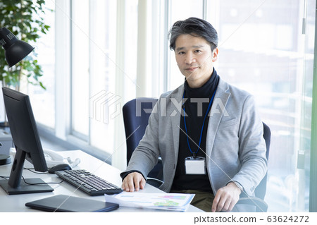 休閒商務辦公桌工作40年代50年代人 63624272