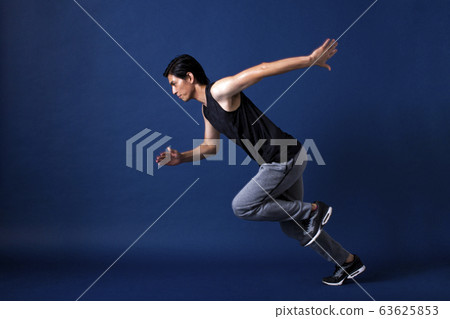 在Horizont拍攝的運動 63625853
