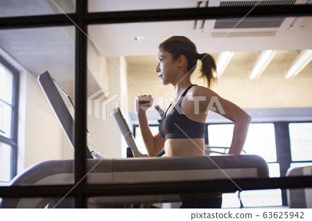 Women training Women training 63625942
