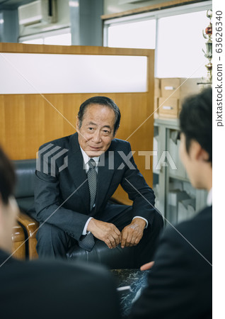 Business people meeting Business people meeting 63626340