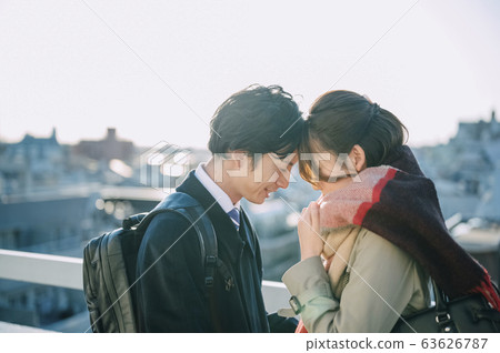 Couple on the rooftop 63626787