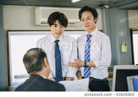 Businessman working Businessman working 63626802