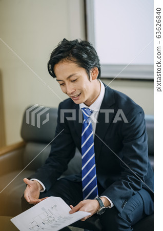 Business people meeting 63626840