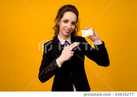 Portrait of a beautiful young business woman Portrait of a beautiful young business woman 63630277