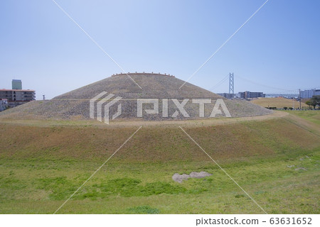Goshikizuka Kofun (Kobe City, Hyogo Prefecture) Goshikizuka Kofun (Kobe City, Hyogo Prefecture) 63631652