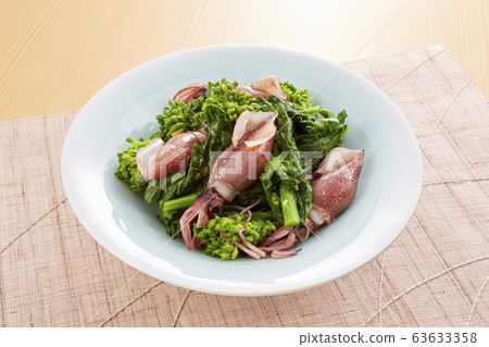 Rape blossom and firefly squid with pepper Rape blossom and firefly squid with pepper 63633358