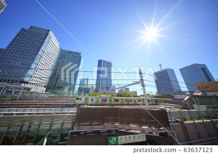 Japan's Tokyo cityscape overlooking Hamamatsucho Station 63637123