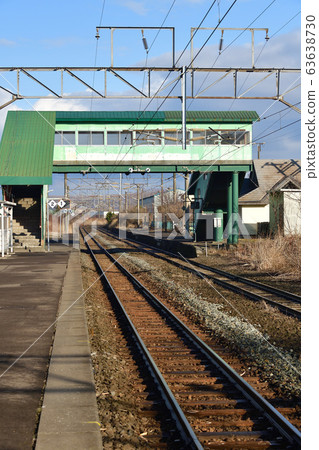拍攝北海道室蘭市JR三崎站早春的早晨風景 拍攝北海道室蘭市JR三崎站早春的早晨風景 63638730