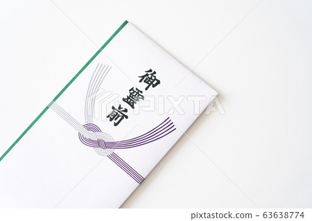 葬禮的禮物 葬禮的禮物 63638774