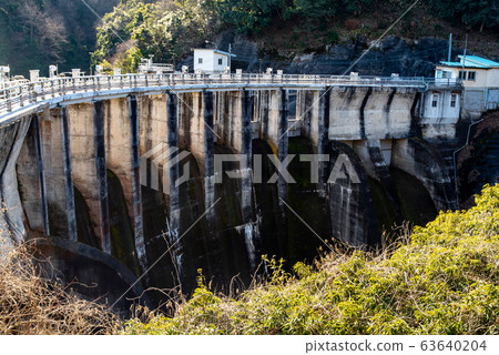 Mitsunari Dam, Shimane Prefecture (February 2020) 63640204
