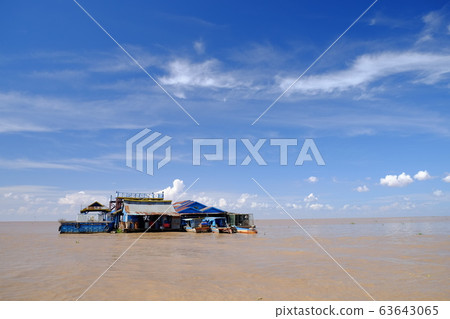 在洞里薩湖 在洞里薩湖 63643065