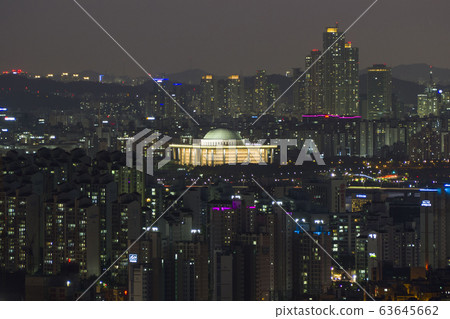 國會大廈城市的夜景 國會大廈城市的夜景 63645662