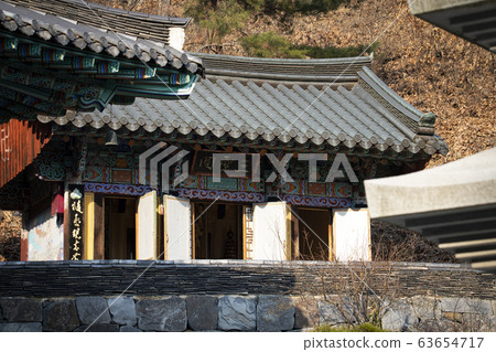 京畿道龍仁市Baengnyeonsa寺三清閣 63654717