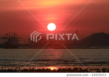 21 June 2008 the sun set at coast at Ha Pak Nai 21 June 2008 the sun set at coast at Ha Pak Nai 63659333