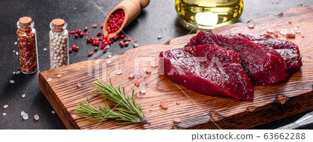 Fresh Raw Beef steak Mignon 63662288