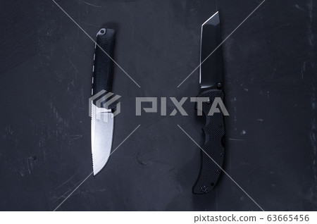 Fixed knife and folding knife. Comparison. Fixed knife and folding knife. Comparison. 63665456