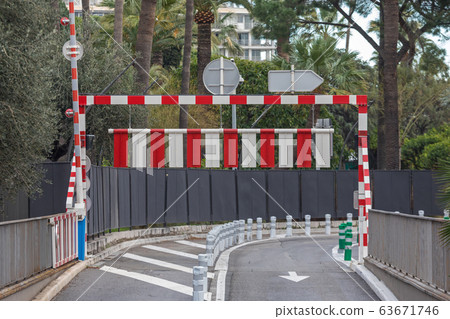 Garage Height Barrier Garage Height Barrier 63671746
