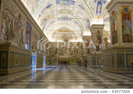 Vatican Museum 63677889