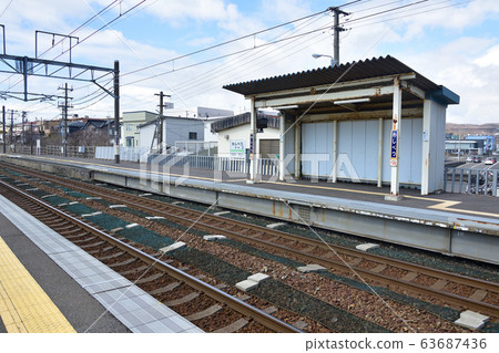 北海道室蘭市JR Washibetsu站的早春照片 北海道室蘭市JR Washibetsu站的早春照片 63687436