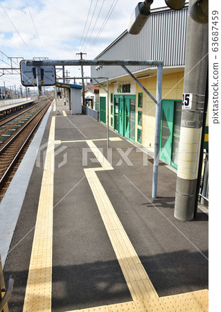北海道室蘭市JR Washibetsu站的早春照片 北海道室蘭市JR Washibetsu站的早春照片 63687459