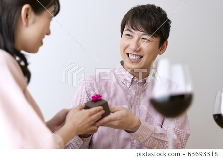 情侶禮物圖片 情侶禮物圖片 63693318