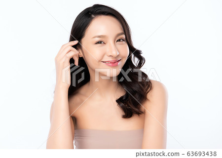 Beautiful Young Asian Woman with Clean Fresh Skin. 63693438