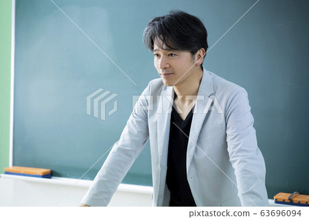 休閒商務老師老師40多歲50多歲男 63696094