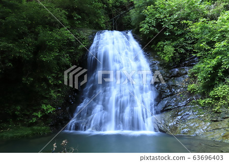 小谷瀑布（Yoro Valley Ozawa Matano Falls） 63696403