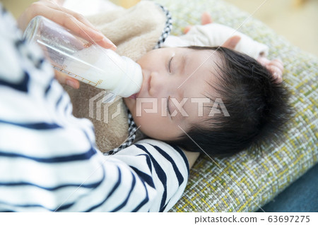 媽媽和寶寶 媽媽和寶寶 63697275
