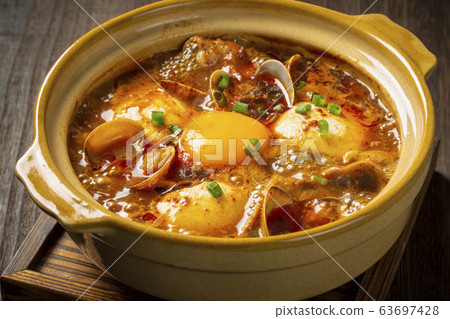 Sundubu soup 63697428