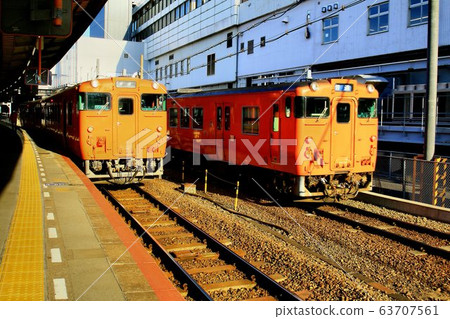 Active in Hiroshima ... Kiyo 40 series colored in the metropolitan area Active in Hiroshima ... Kiyo 40 series colored in the metropolitan area 63707561