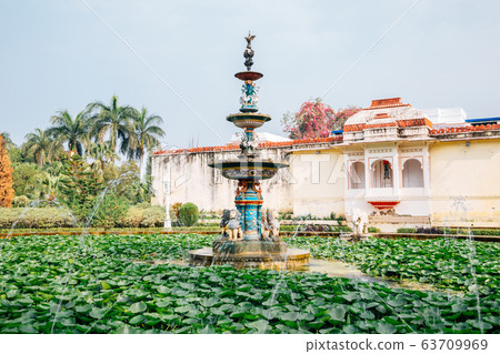 Fountain at Saheliyon Ki Bari (Garden of the Maidens) in Udaipur, India Fountain at Saheliyon Ki Bari (Garden of the Maidens) in Udaipur, India 63709969
