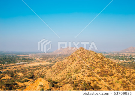 Desert mountain in Pushkar, India 63709985