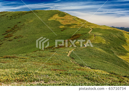 Climbers heading to Mt. 63710734