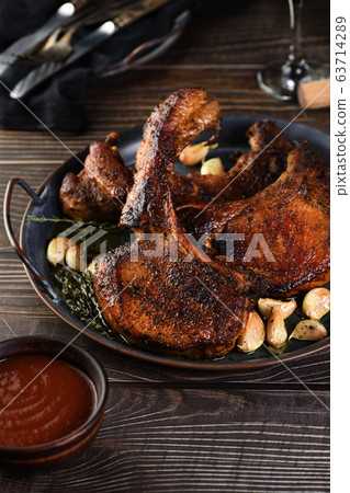 fried Pork Bone Cutlet fried Pork Bone Cutlet 63714289