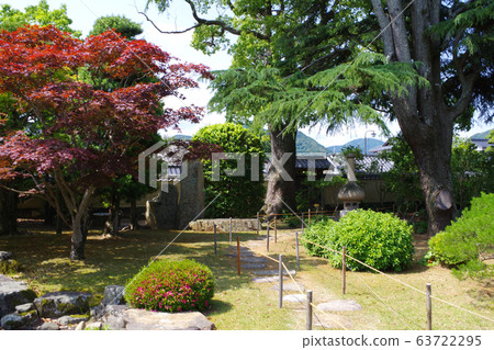 View of the inner yard of the former Kikuya family in Hagi City View of the inner yard of the former Kikuya family in Hagi City 63722295
