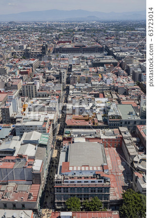 Aerial view of Mexico cityscape 63723014