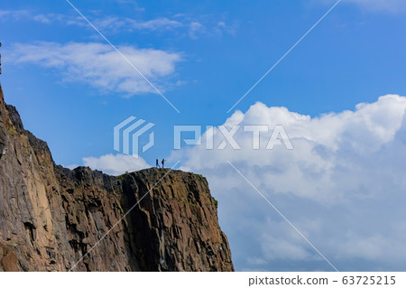 Beautiful natural landscape of Holyrood Park Beautiful natural landscape of Holyrood Park 63725215