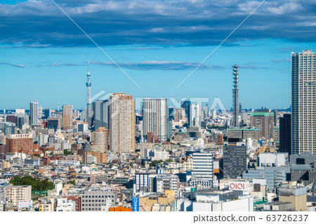 Tokyo cityscape in Japan: Overlooking the Ministry of Defense and Tawaman Tokyo cityscape in Japan: Overlooking the Ministry of Defense and Tawaman 63726237