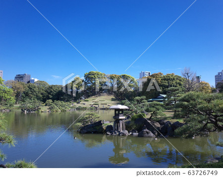 清澄花園:春日花燈和富士山 清澄花園:春日花燈和富士山 63726749