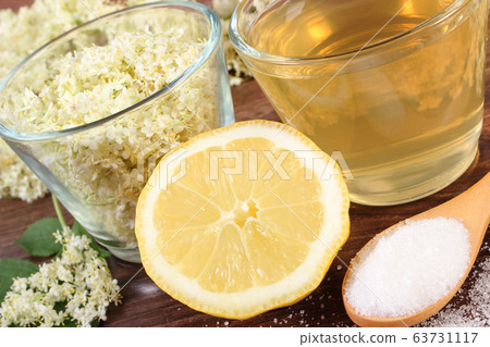 Flowers and juice of elderberry 63731117