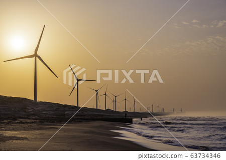 (靜岡縣)濱岡沙丘和海灘風車清晨 (靜岡縣)濱岡沙丘和海灘風車清晨 63734346