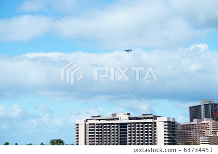 Waikiki sky (passenger aircraft) 63734451