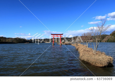 君津市龜山湖水神宮浮鳥居門 63736069