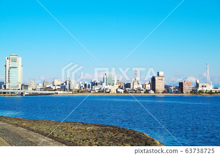 Lake Shinji on a calm sunny day... Matsue City, Shimane Prefecture Weather: Sunny 63738725