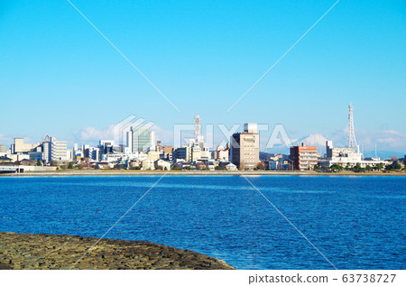 真calm湖,陽光明媚的日子...島根縣松江市天氣:晴天 真calm湖,陽光明媚的日子...島根縣松江市天氣:晴天 63738727