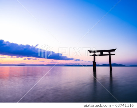 Lake Biwa in early spring Shirahige Shrine Dawn 63741116