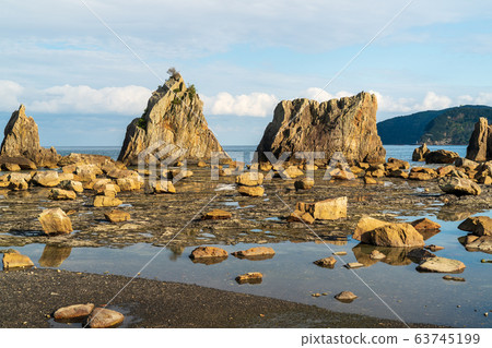 Nanki Kushimoto Bridge Pile Rock 63745199