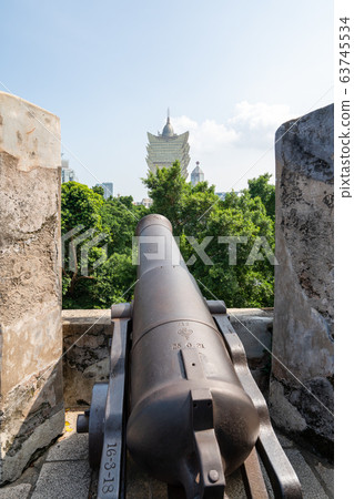 Monte fortress cannon and downtown Macau 63745534