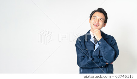 Smiling engineer 63746113